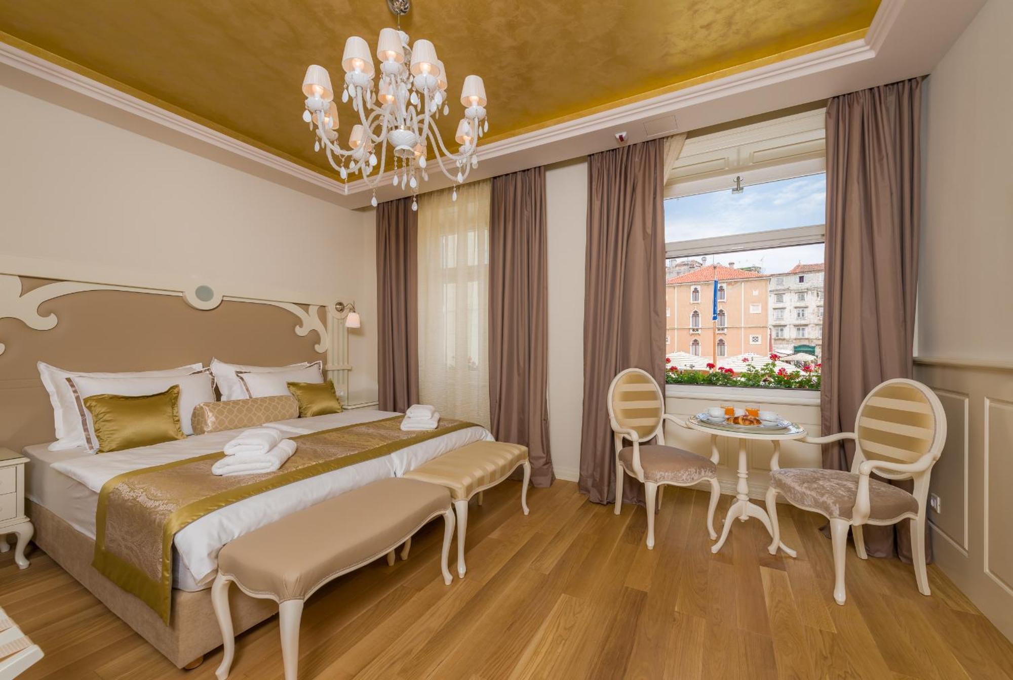 Piazza Heritage Hotel سبليت المظهر الخارجي الصورة