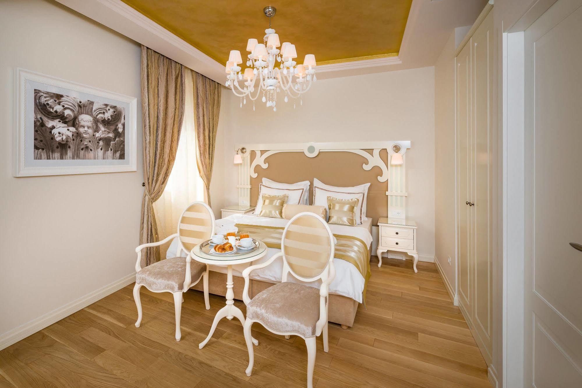 Piazza Heritage Hotel سبليت المظهر الخارجي الصورة