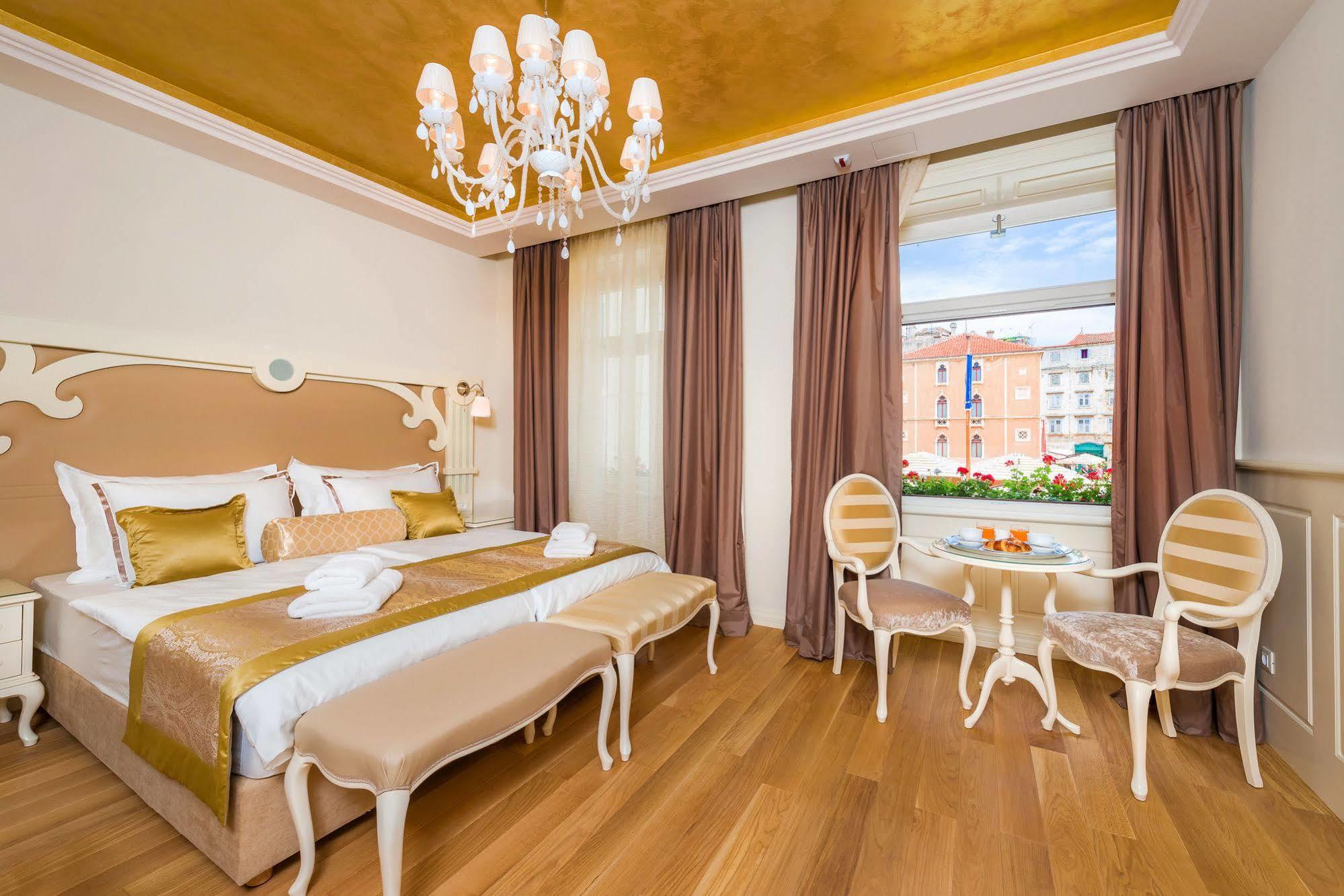Piazza Heritage Hotel سبليت المظهر الخارجي الصورة